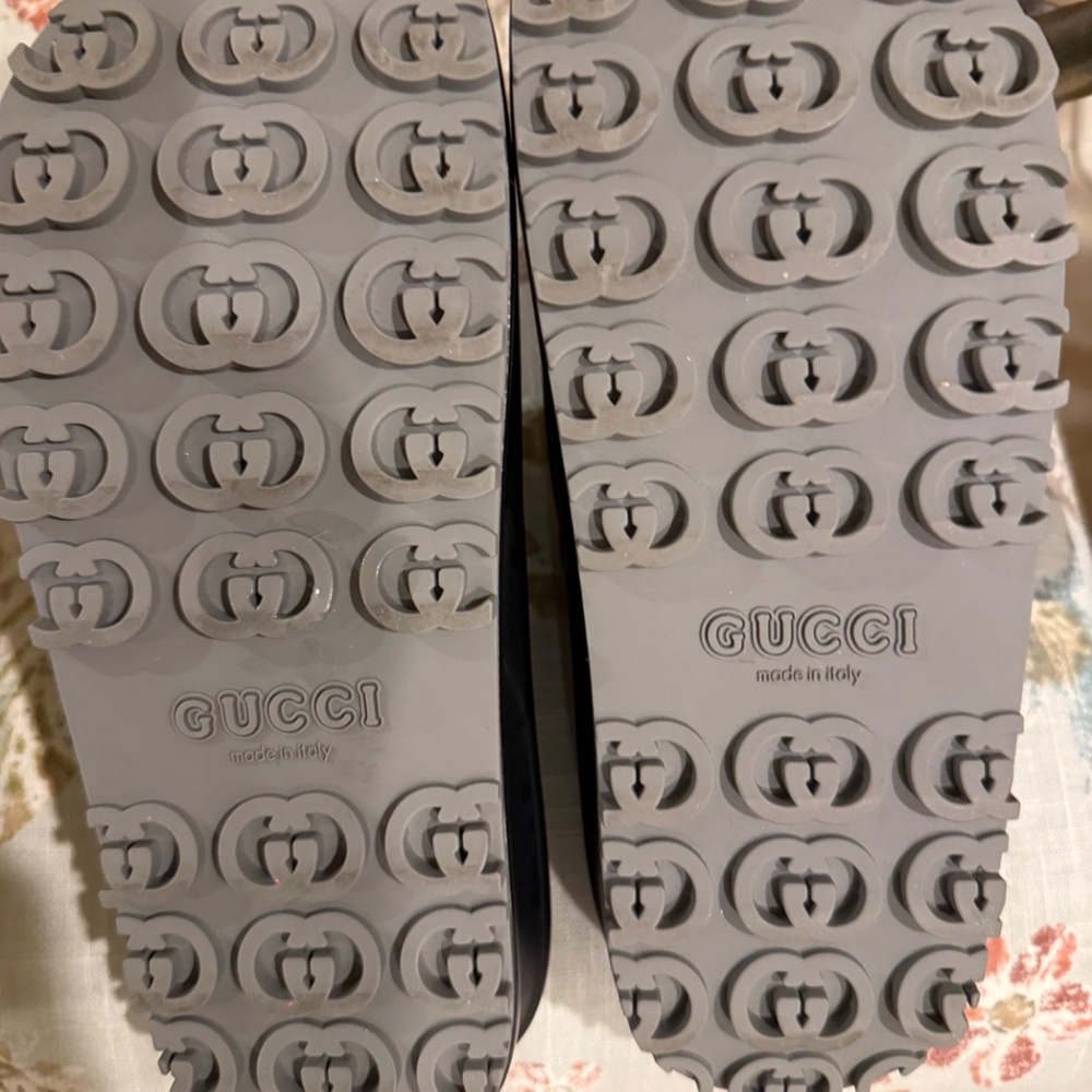 Gucci Evolution slides - Picture 4 of 5